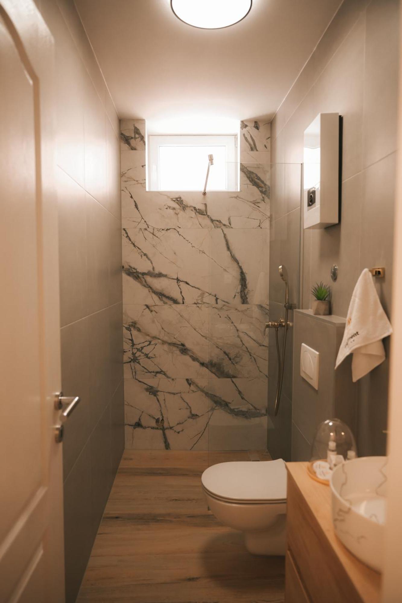 Luxury Jacuzzi Apartment モスタル エクステリア 写真